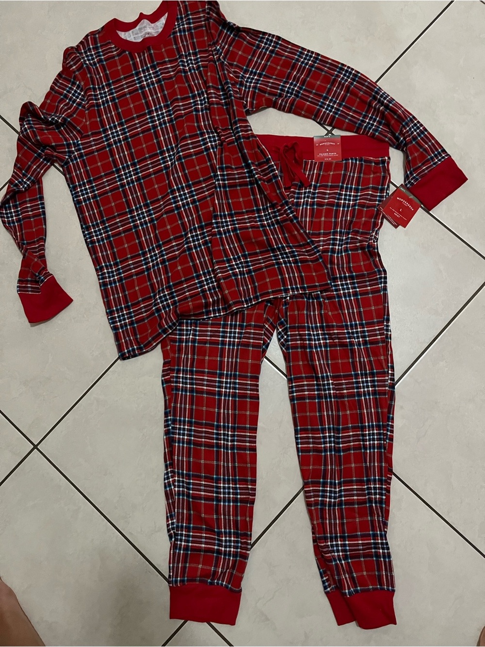 Wondershop Red Plaid Kids Pajama Set
